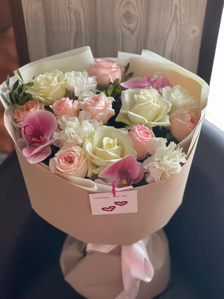 Букет цветов из: Орхидеи, Розы и Гвоздики в Урмарах