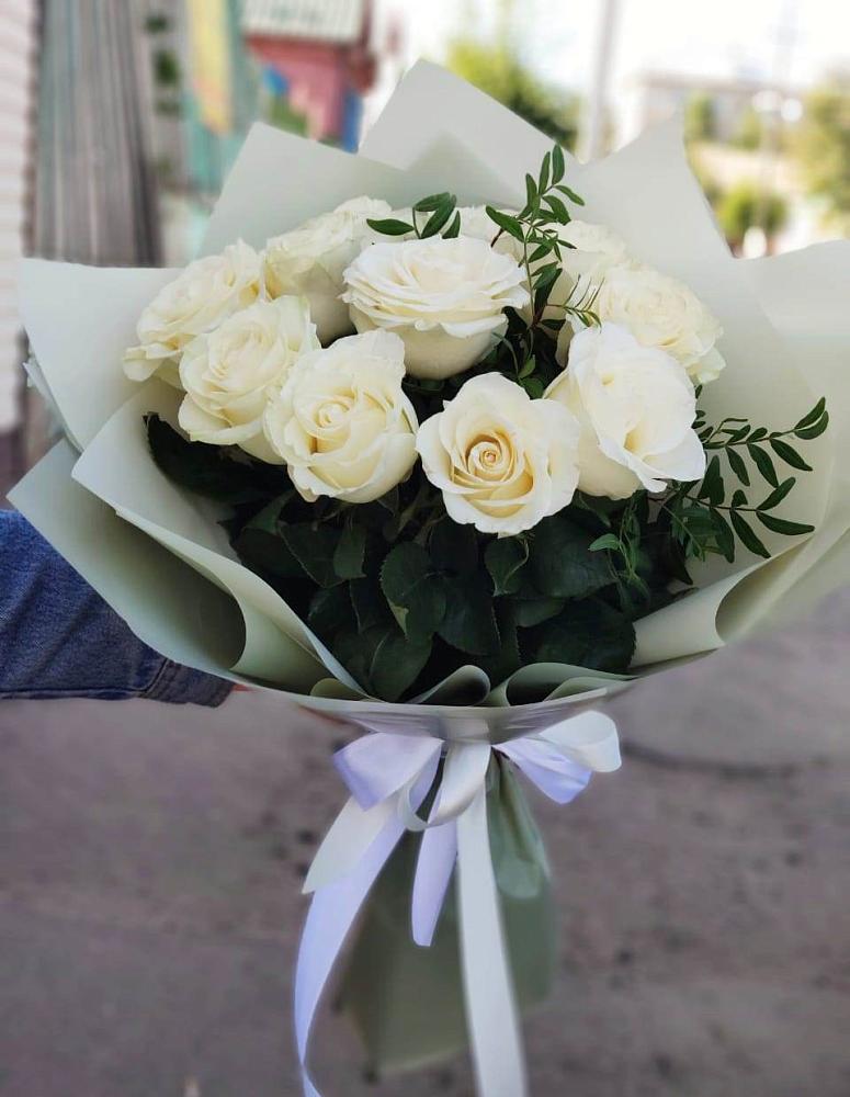 Букет Белые розы Проуд в Урмарах