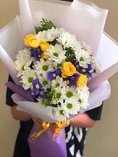Букет цветов из:  Ирисы, Хризантемы и Розы #REPLACE_PRED# Урмарах