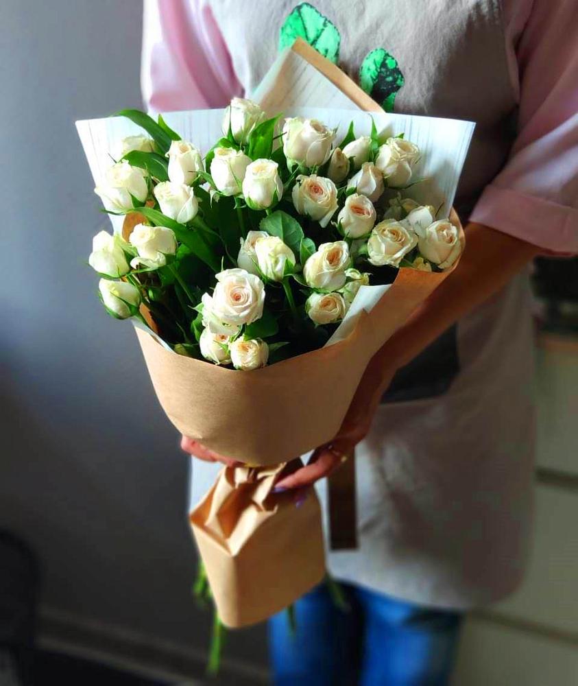 Букет цветов из: Розы в Урмарах