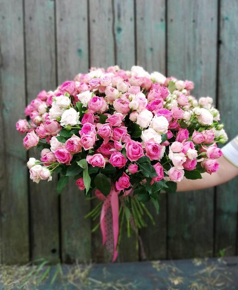 Букет Розовые кустовые розы Натали и Лав Лидия в Урмарах