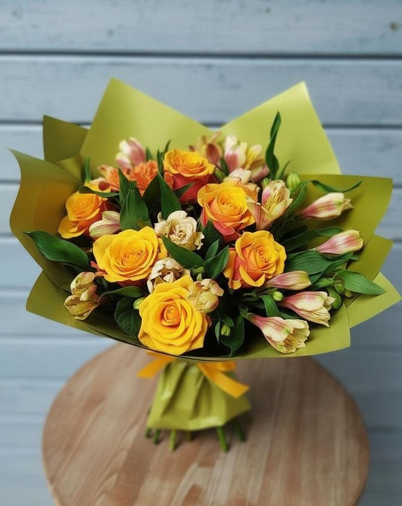 Букет цветов из: Альстромерии и Розы в Урмарах