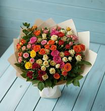 Букет Микс из разноцветных кустовых роз в Урмарах
