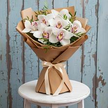 Букет цветов из:  Орхидеи и Розы в Урмарах